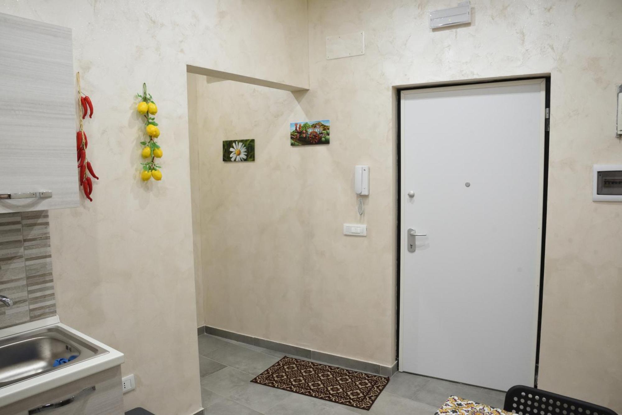 Family House Apartment Catania Bagian luar foto