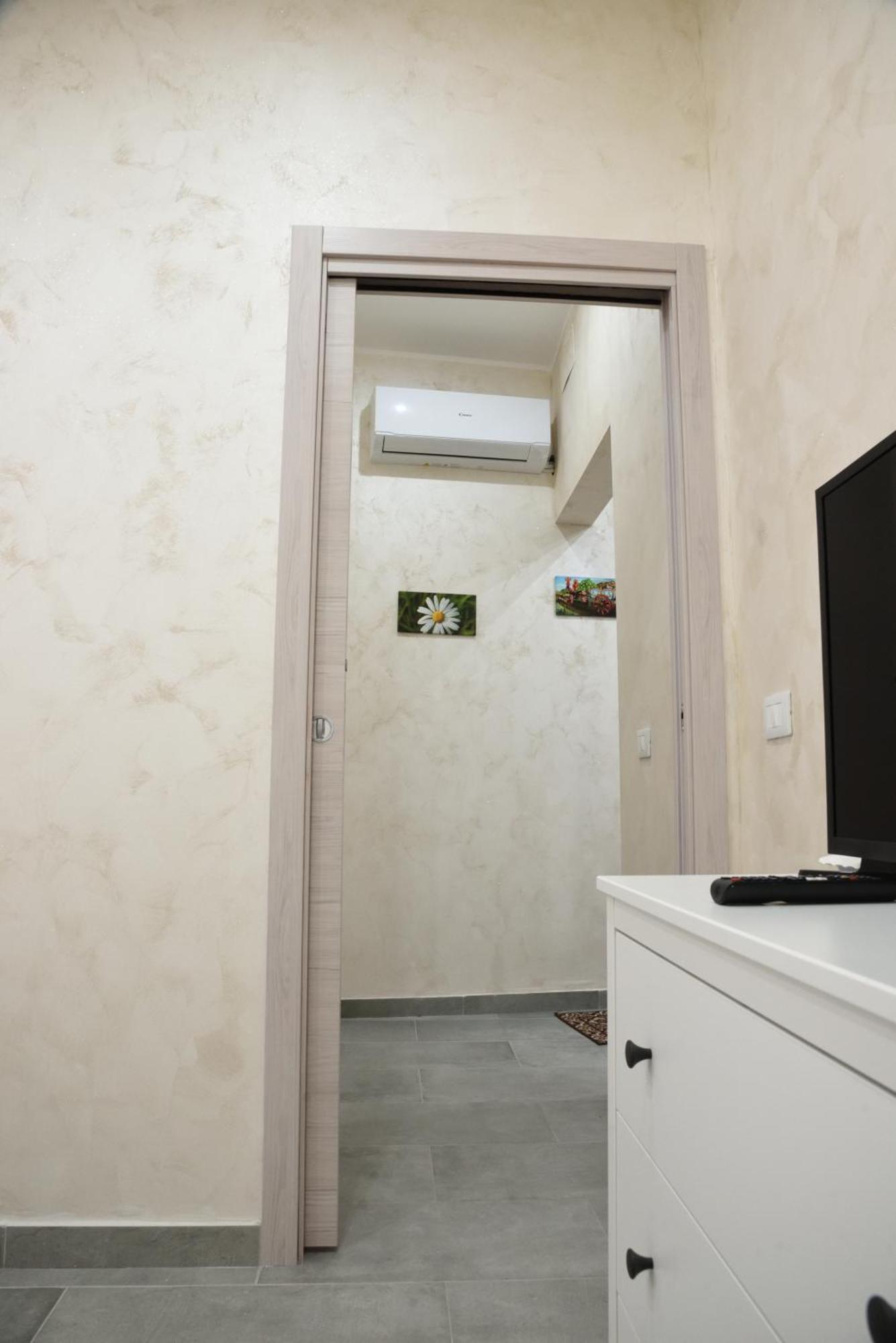 Family House Apartment Catania Bagian luar foto